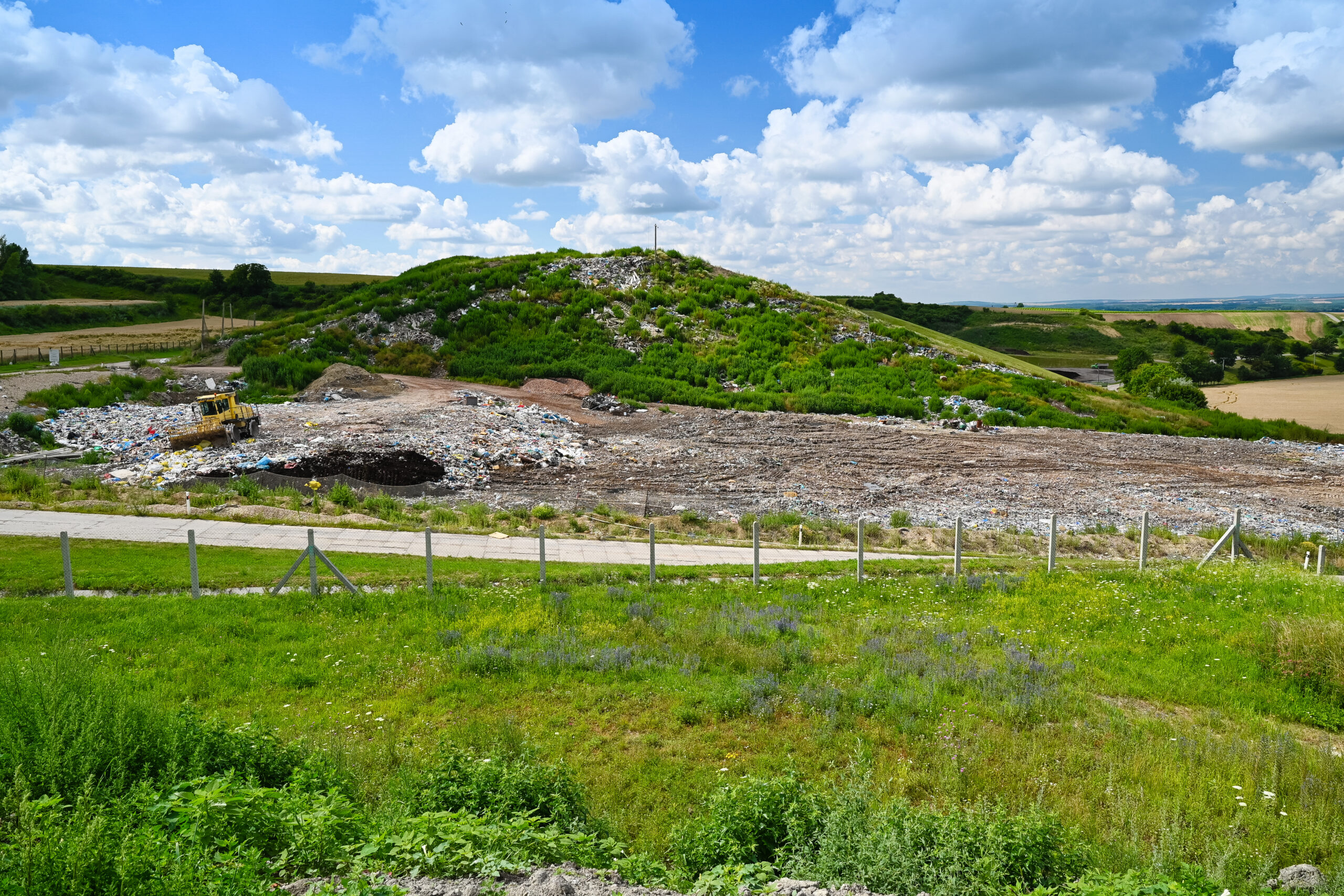 Ukládání odpadů se separovatelnou složkou na skládku s poplatkem